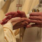 Toon artikel 'De sacramenten. Afl.4: Priesterwijding'